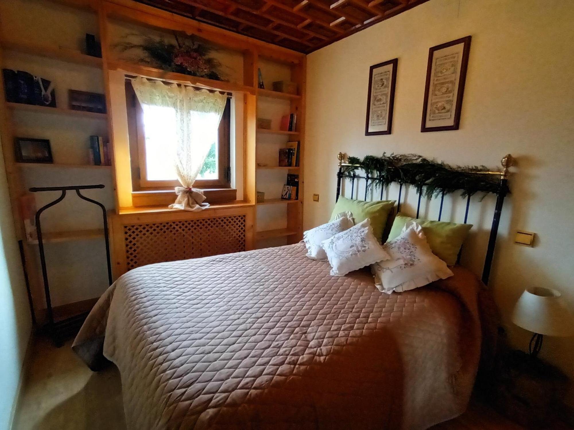 La Artesonada casa con finca  Villa Puebla de Sanabria Habitación foto